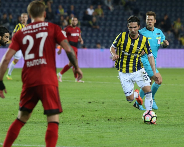 Fenerbahçe'de gönderilecek isimler belli oldu! İşte o liste... 10