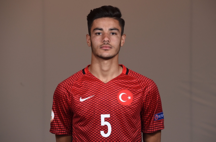 UEFA resmen açıkladı: Listede sadece bir Türk... 10