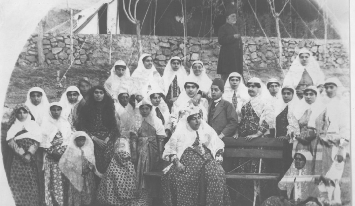 145 kişiden evlilik teklifi aldı, kendisine aşık 13 kişi intihar etti! İşte  Nasıreddin Şah'ın gözdesi... 19