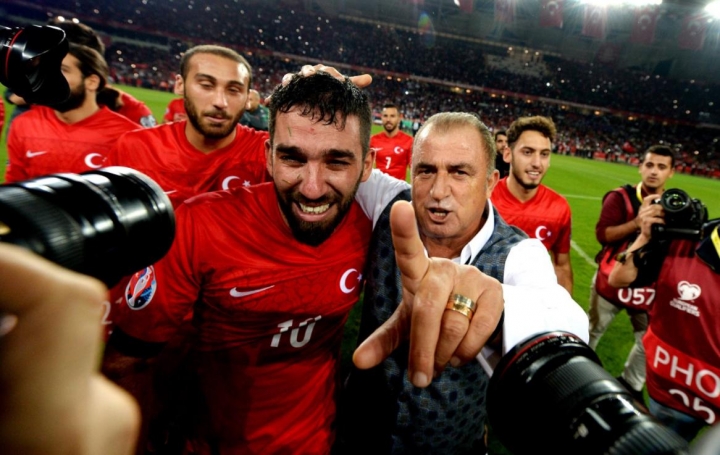 Arda Turan'ın yanında olan 8 futbolcu 16