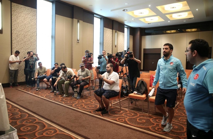 Arda Turan'ın yanında olan 8 futbolcu 5