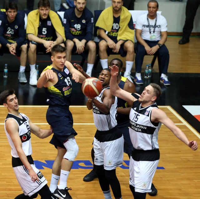 Beşiktaş'ı deviren Fenerbahçe şampiyon oldu! İşte maçtan kareler... 6