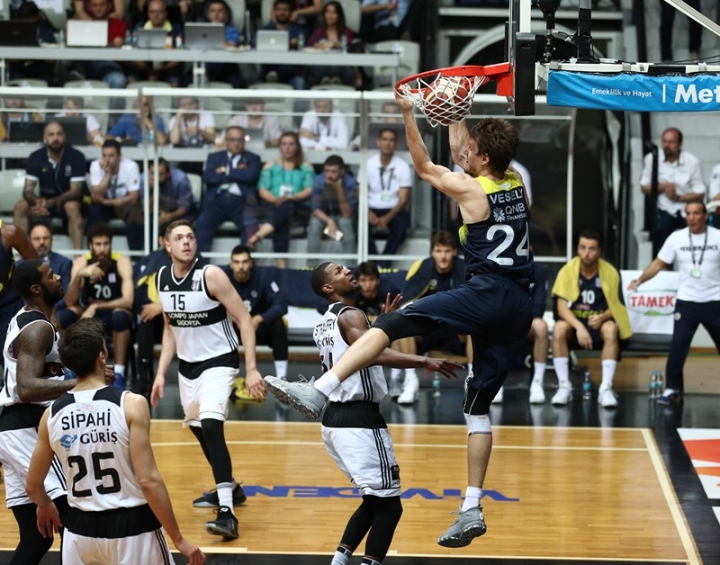 Beşiktaş'ı deviren Fenerbahçe şampiyon oldu! İşte maçtan kareler... 13