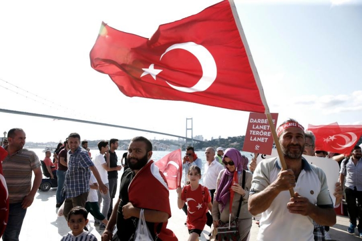 Akınlarda çocuklar gibi şendik, o gün hainlerin ordusunu yendik! 2
