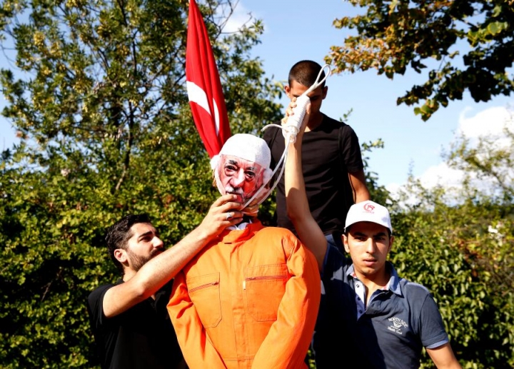 Akınlarda çocuklar gibi şendik, o gün hainlerin ordusunu yendik! 11
