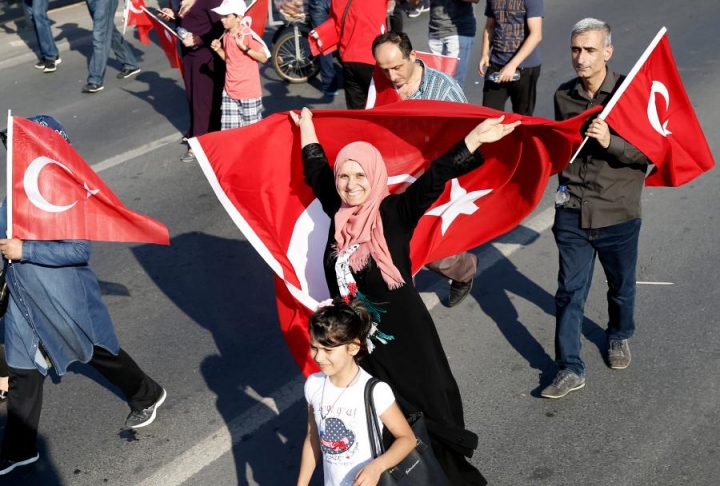 Akınlarda çocuklar gibi şendik, o gün hainlerin ordusunu yendik! 6