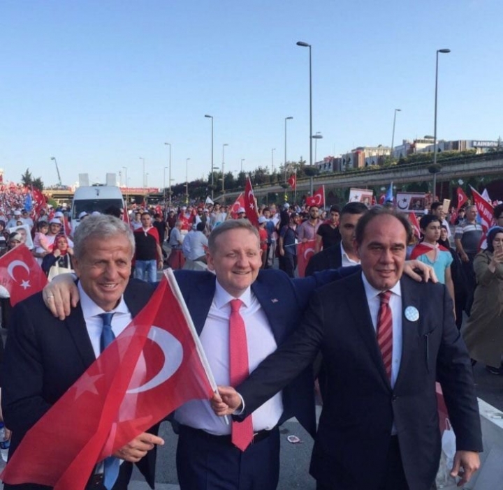 Ünlü isimler 15 Temmuz Şehitler Köprüsü'ne akın etti 16