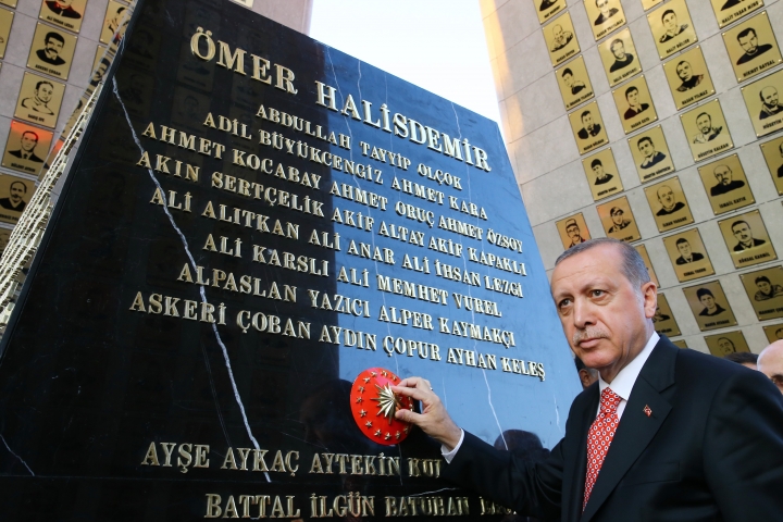 Cumhurbaşkanı Erdoğan Beştepe'deki Şehitler Abidesi'ni açtı! 8