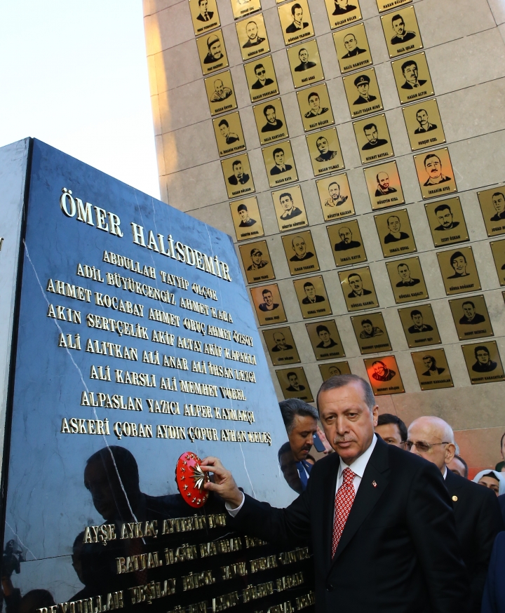 Cumhurbaşkanı Erdoğan Beştepe'deki Şehitler Abidesi'ni açtı! 11