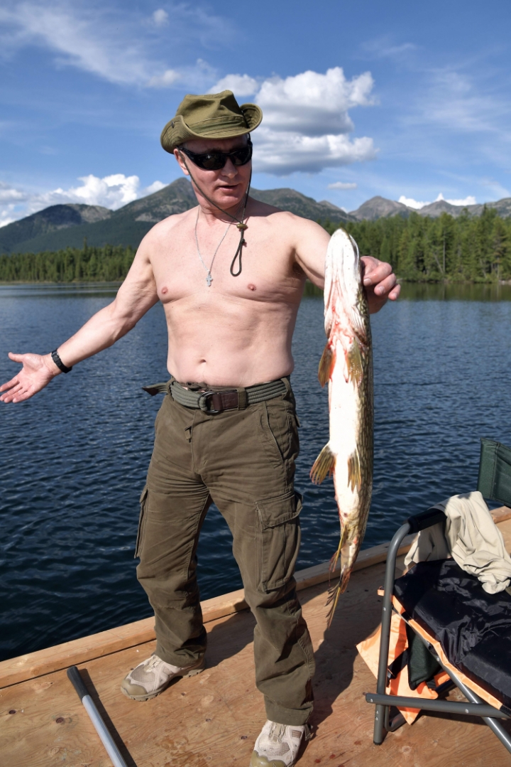Vladimir Putin balığa çıktı, stres attı! 3