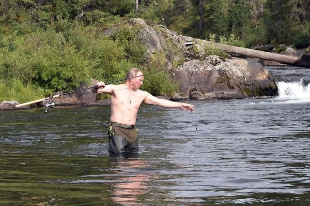 Vladimir Putin balığa çıktı, stres attı! 14
