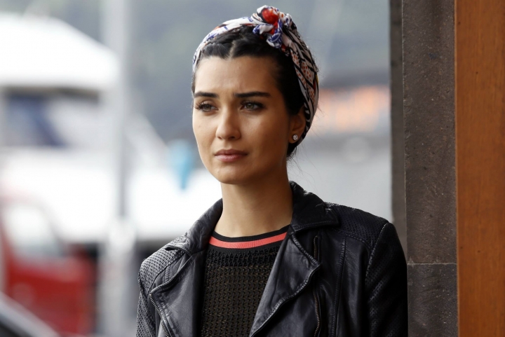 Tuba Büyüküstün ile Kaan Urgancıoğlu aynı dizide! "Aras" geliyor... 31