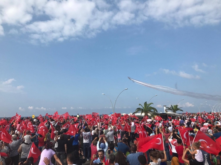 Türk Yıldızları Trabzon’da şehit Eren Bülbül için uçtu... 5