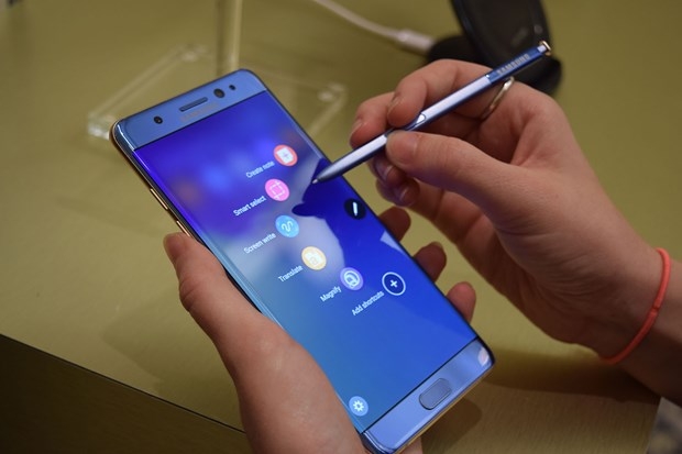 Samsung yanlışlıkla Galaxy Note 8'i tanıttı! 10