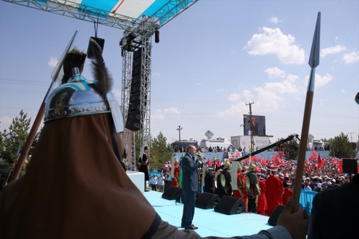 Cumhurbaşkanı Erdoğan Malazgirt kutlamalarında! 7