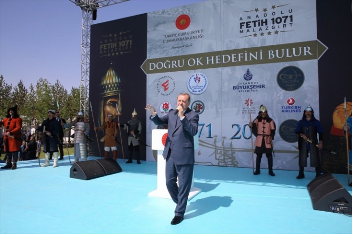 Cumhurbaşkanı Erdoğan Malazgirt kutlamalarında! 11