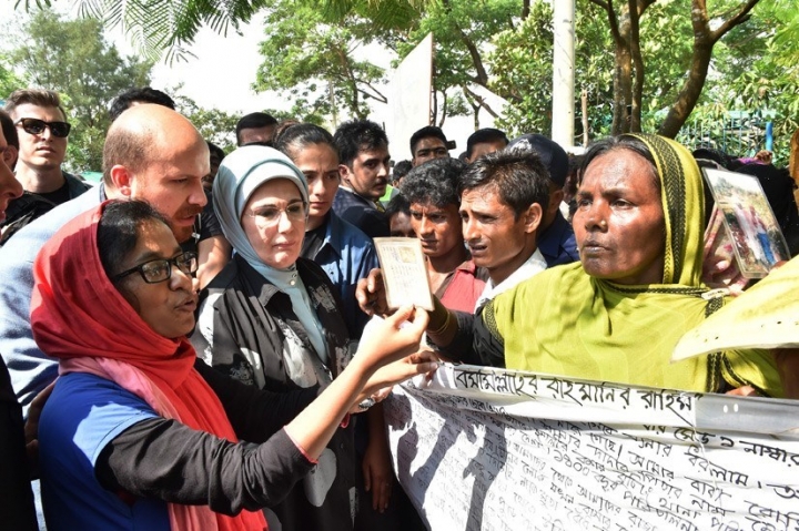 Emine Erdoğan Bangladeş'teki kampları ziyaret etti... 15