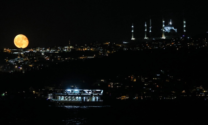 İstanbul'da dolunay şöleni... 1