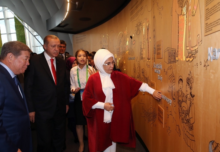 Cumhurbaşkanı Erdoğan Kazakistan'da cami ziyaret etti, EXPO fuarını gezdi 10