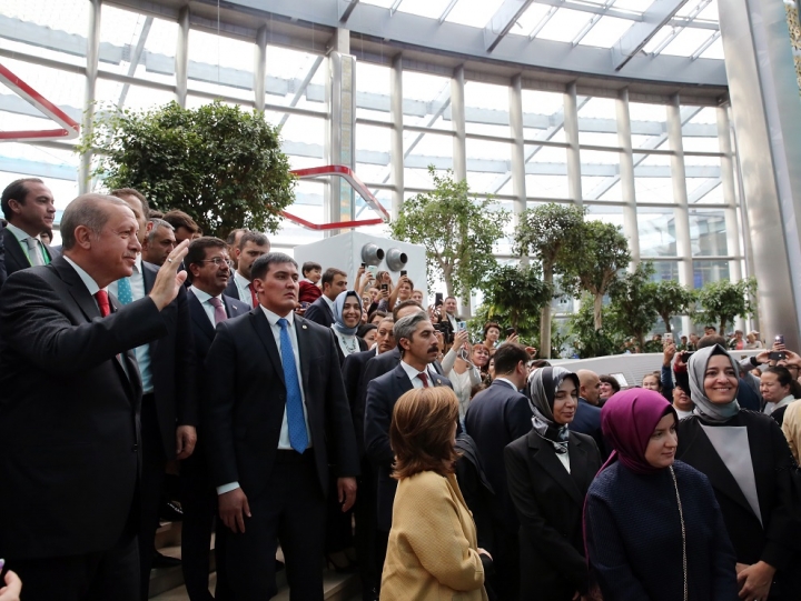 Cumhurbaşkanı Erdoğan Kazakistan'da cami ziyaret etti, EXPO fuarını gezdi 8
