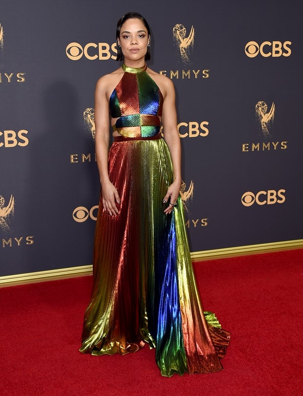 69. Emmy Ödül Töreni'nde yıldızların şıklık yarışı! 43