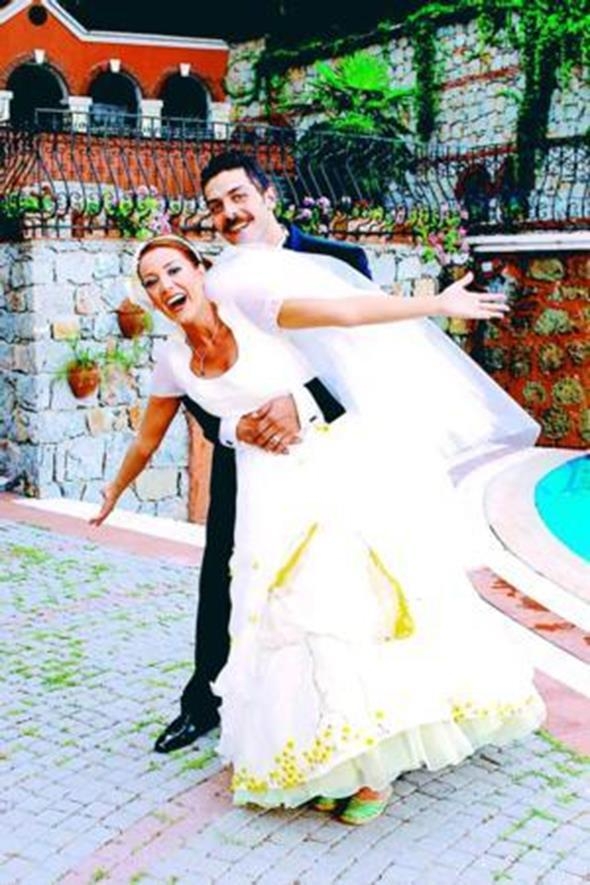 Ünlü çiftlerden nikah fotoğrafları! 8