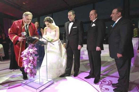 Ünlü çiftlerden nikah fotoğrafları! 2