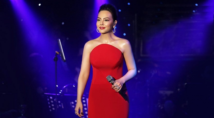 Ebru Gündeş için kesenin ağzını açıyorlar! 32