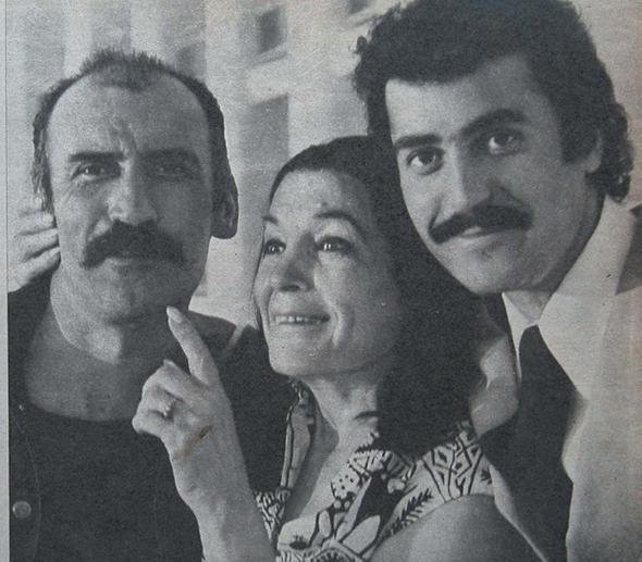 Tuncel Kurtiz, 4. ölüm yıldönümünde sevenleri tarafından sosyal medyada anılıyor! 3