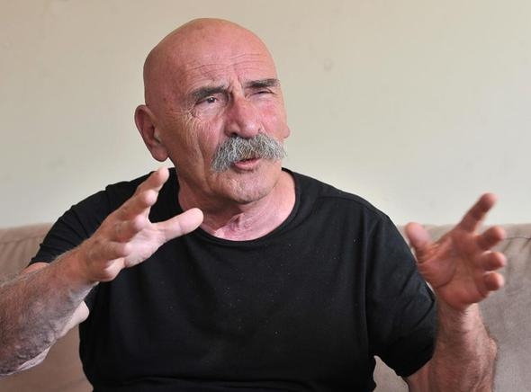 Tuncel Kurtiz, 4. ölüm yıldönümünde sevenleri tarafından sosyal medyada anılıyor! 10