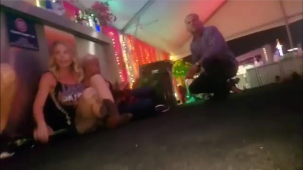 İşte Las Vegas'ta konser alanına düzenlenen silahlı saldırıdaki dehşet anları! 5