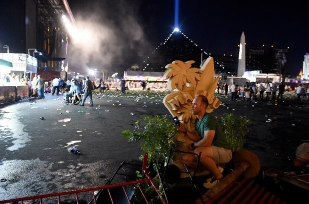 İşte Las Vegas'ta konser alanına düzenlenen silahlı saldırıdaki dehşet anları! 21