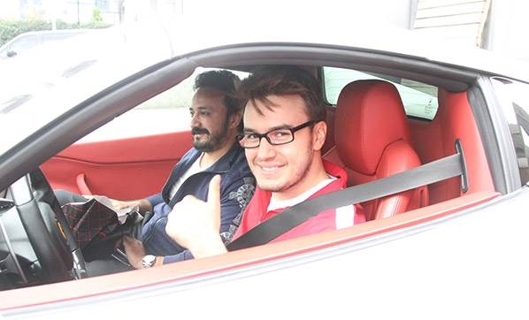 Yerli ve yabancı yıldız isimlerin lüks otomobilleri! 10