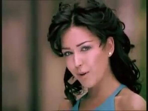 90'ların sevilen şarkıcısını görenler artık tanıyamıyor! 3