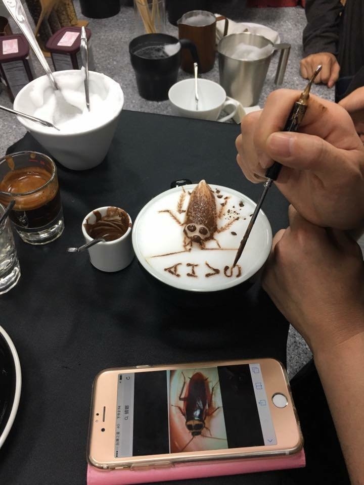 Kahve baristasından gerçekçi kahve köpüğü sanatı! 13
