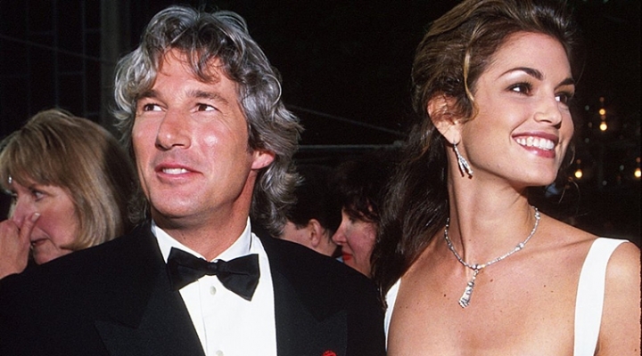 Cindy Crawford hakkında merak edilenleri cevapladı! 15