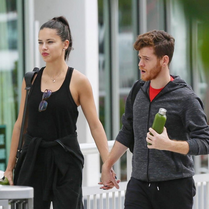 Adriana Lima, Metin Hara'dan bebek istiyor! 18