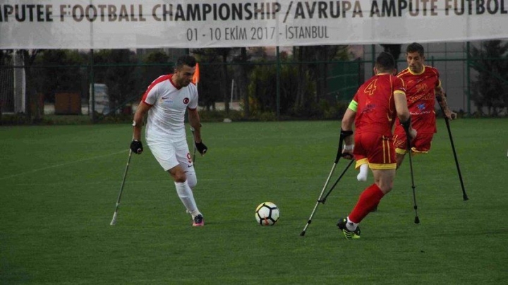 İşte Avrupa şampiyonu olan kahramanların hikayeleri! 4