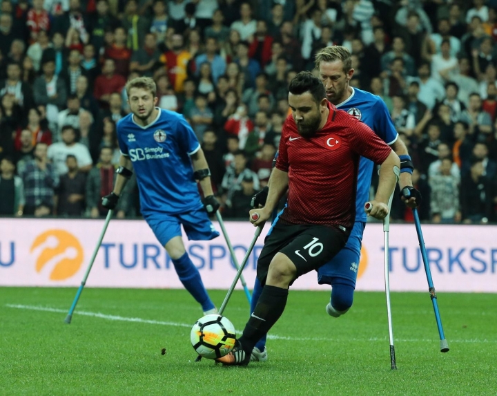 İşte Avrupa şampiyonu olan kahramanların hikayeleri! 12