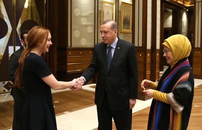 Tacizci yapımcıya Lindsay Lohan desteği! 10