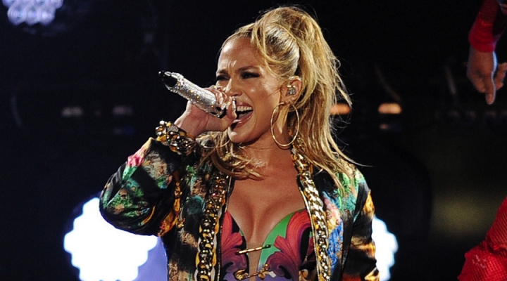 Cengiz Abazoğlu, Jennifer Lopez'i baştan aşağı giydirdi! 14
