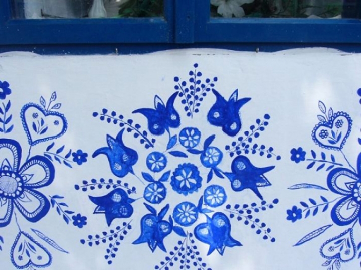 Çek asıllı büyükanne yaşadığı köyü sanat sergisine çevirdi! 7