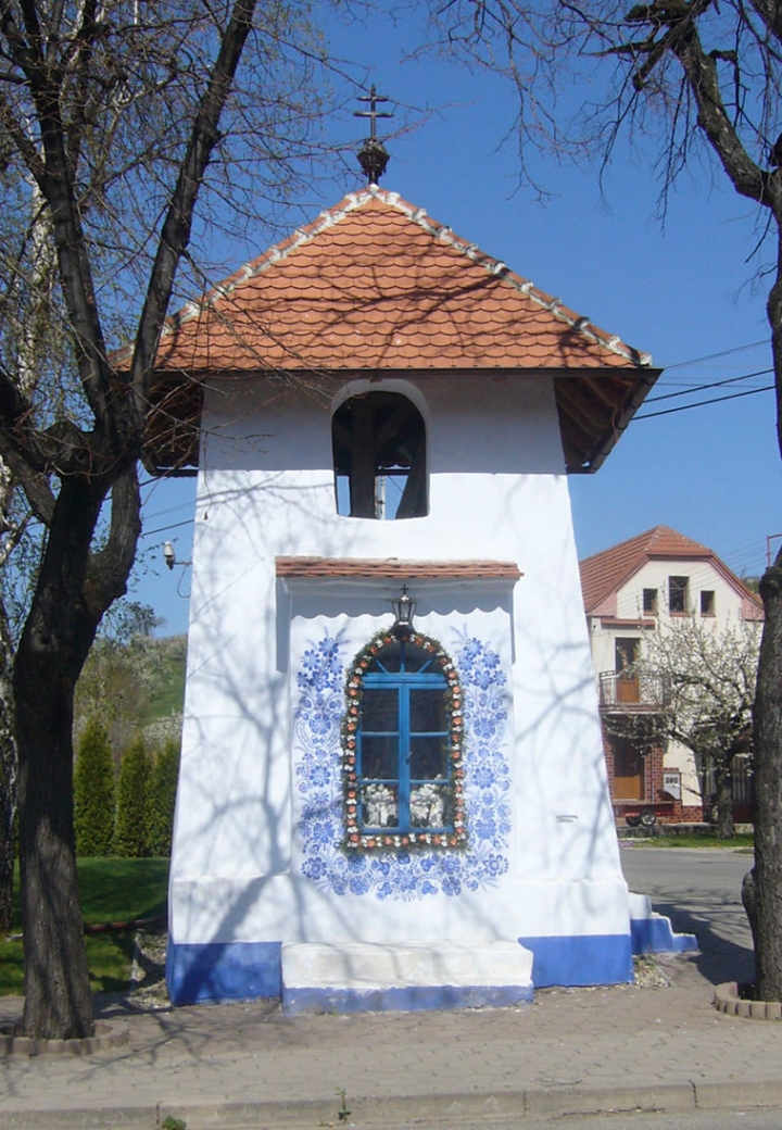 Çek asıllı büyükanne yaşadığı köyü sanat sergisine çevirdi! 5