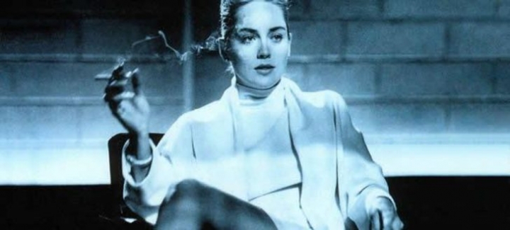 Sharon Stone'dan 25 yıl sonra gelen meşhur oturuş! 6