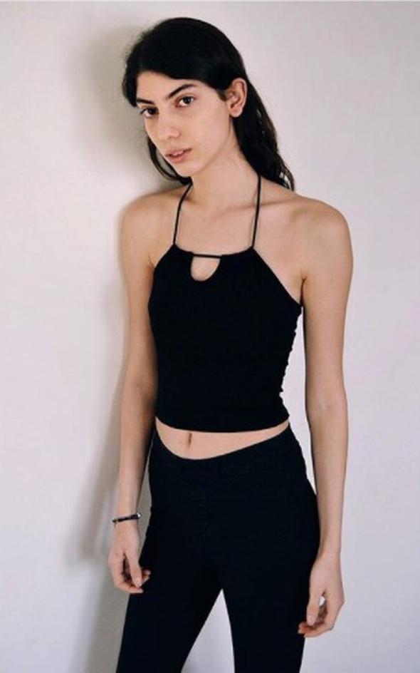 Kalbi güzel top model: Öykü Baştaş 16