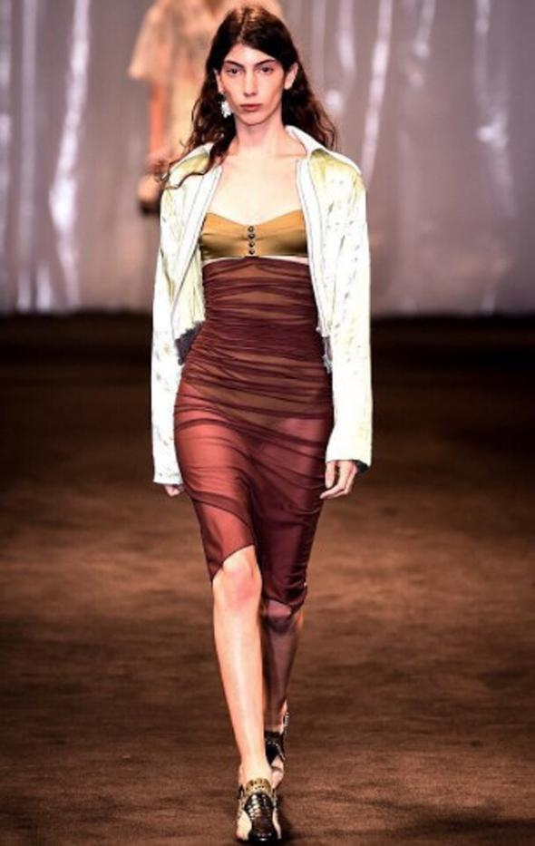 Kalbi güzel top model: Öykü Baştaş 6