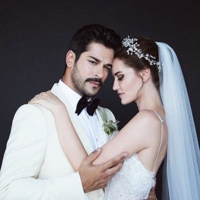 Burak Özçivit'in Best Model yarışmasındaki hali görenleri şaşkına çevirdi! 25