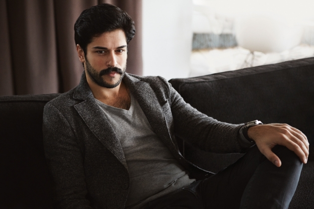 Burak Özçivit'in Best Model yarışmasındaki hali görenleri şaşkına çevirdi! 34