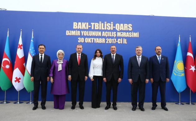 Bakü-Tiflis-Kars Demiryolu Hattı görkemli bir törenle açıldı! 4