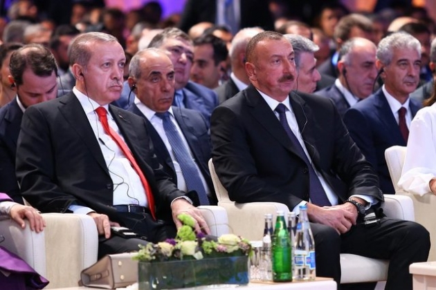 Bakü-Tiflis-Kars Demiryolu Hattı görkemli bir törenle açıldı! 1